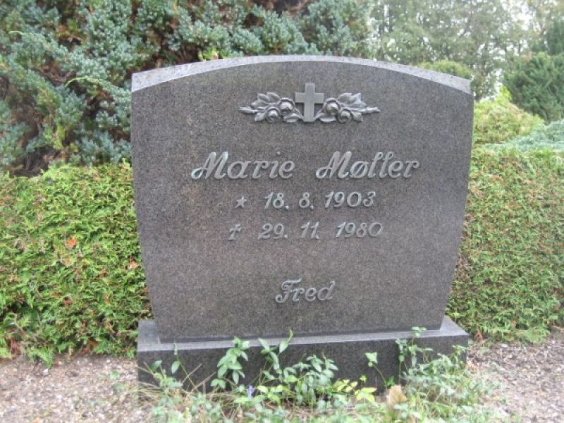 Marie Moeller.jpg